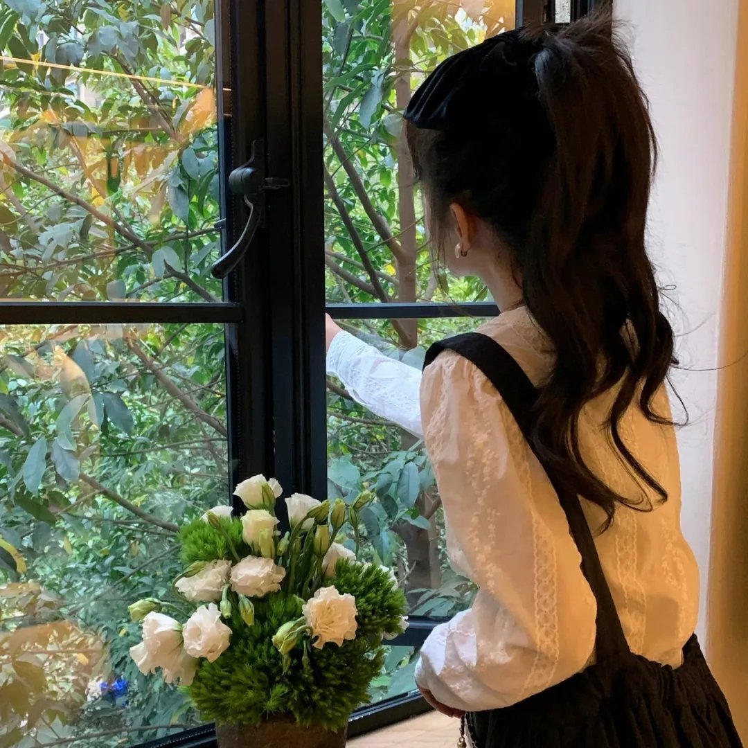 百合绽放